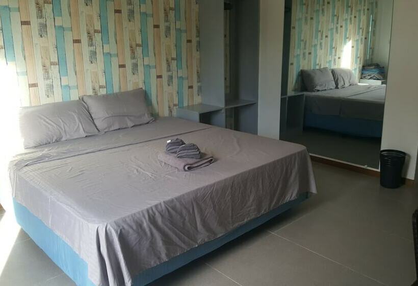 Пансион Mystic Divers Guesthouse