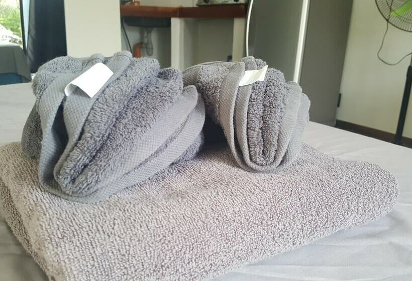 Пансион Mystic Divers Guesthouse