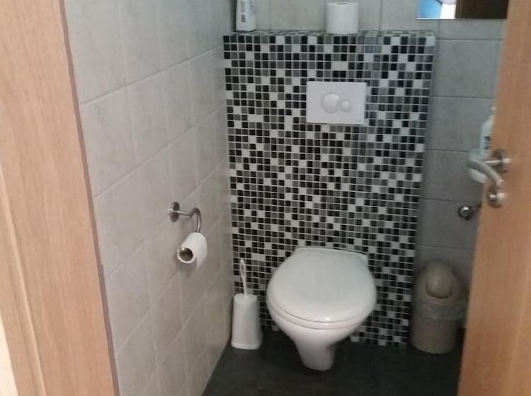 پانسیون Thistle Guesthouse