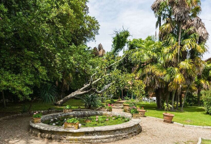 Pretty Farmhouse In Bacchereto With Swimming Pool