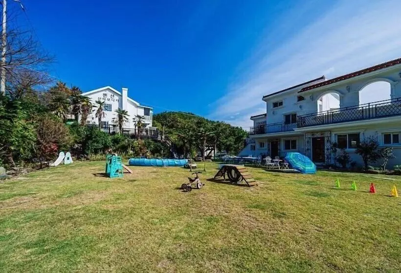 Santamonica Pension