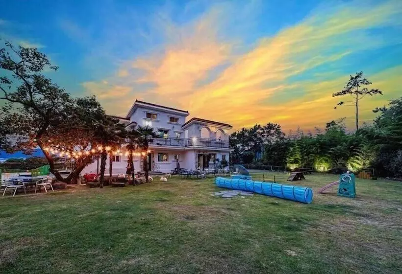 Santamonica Pension