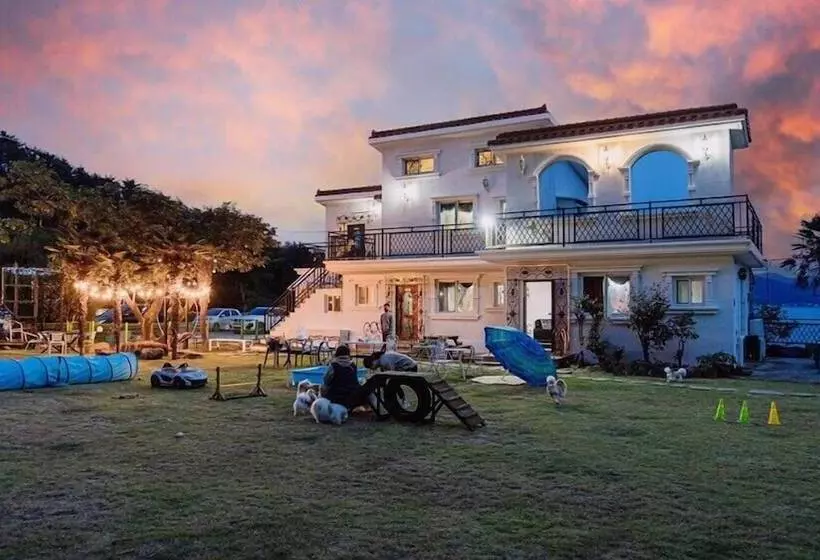 Santamonica Pension