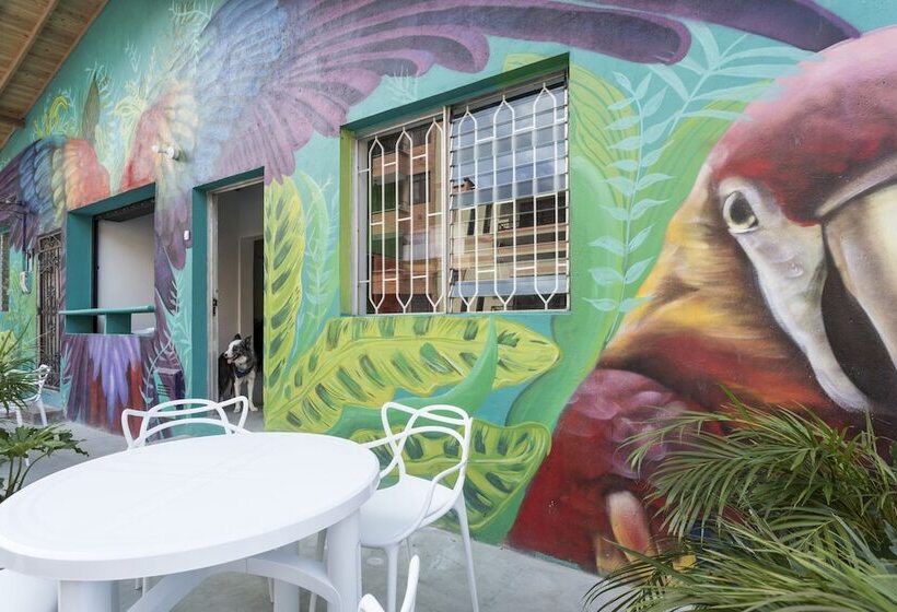 Gaston Coliving Hostel