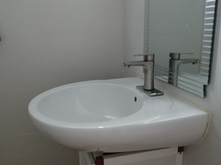 Salhiya Lodge Hostel