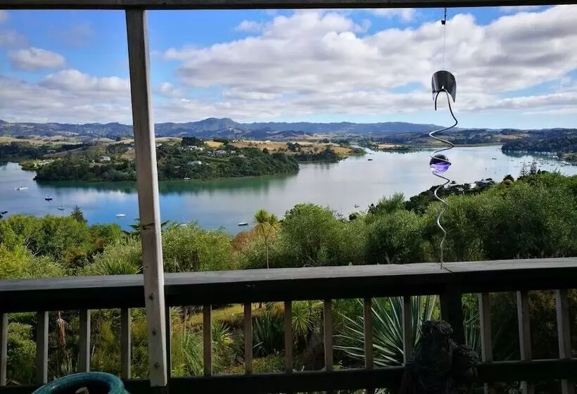 Aamiaismajoitus (B&B) Sandspit Lodge