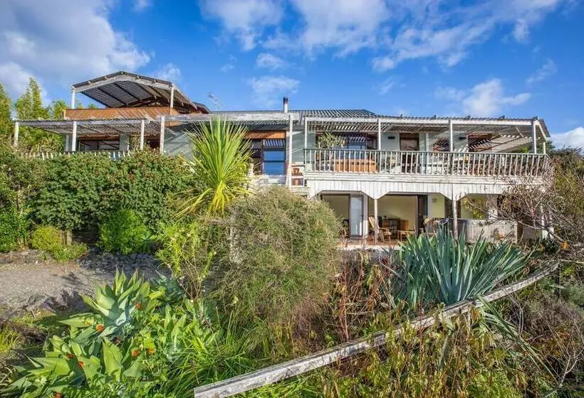 Aamiaismajoitus (B&B) Sandspit Lodge