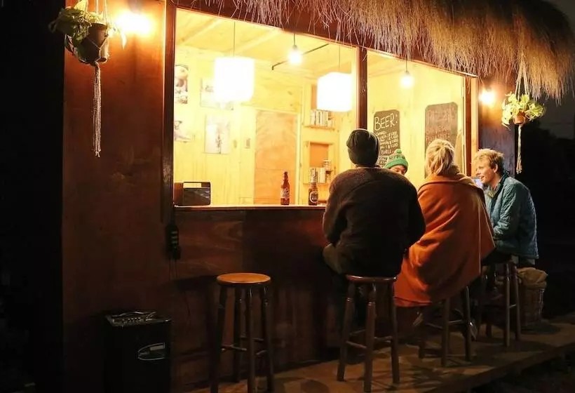 El Arbol Eco Lodge   Hostel
