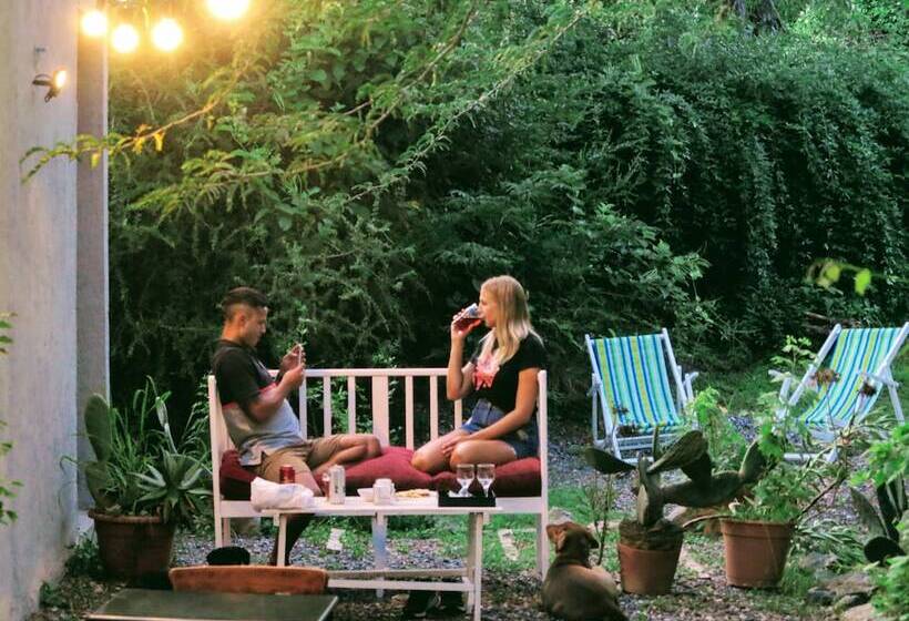 簡易ホテル Paloma Suite & Guest House