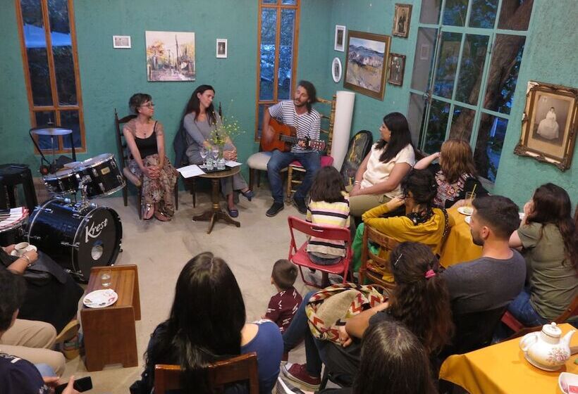 簡易ホテル Paloma Suite & Guest House