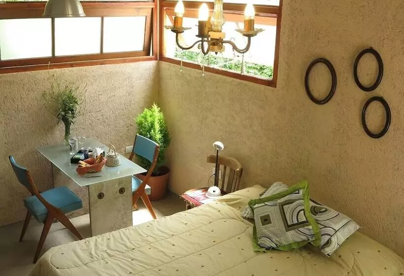 簡易ホテル Paloma Suite & Guest House