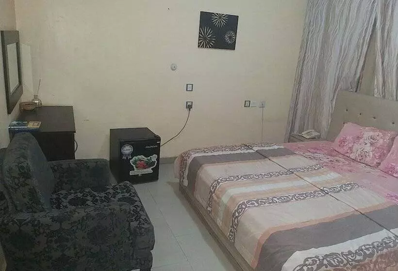 هتل De Decent