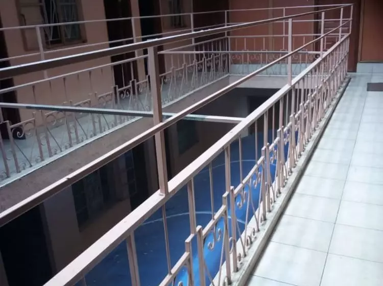 هتل Gmt Guest House