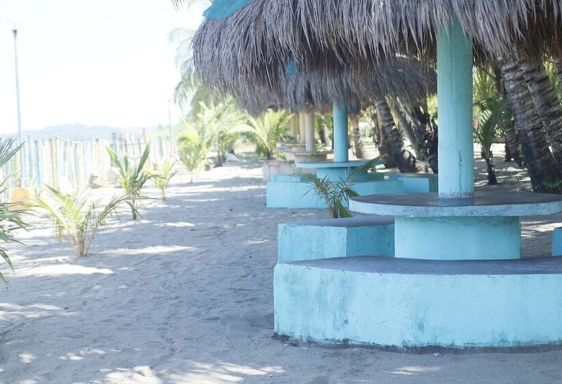 בית מלון כפרי Labros Adventure Camp And Waterfront