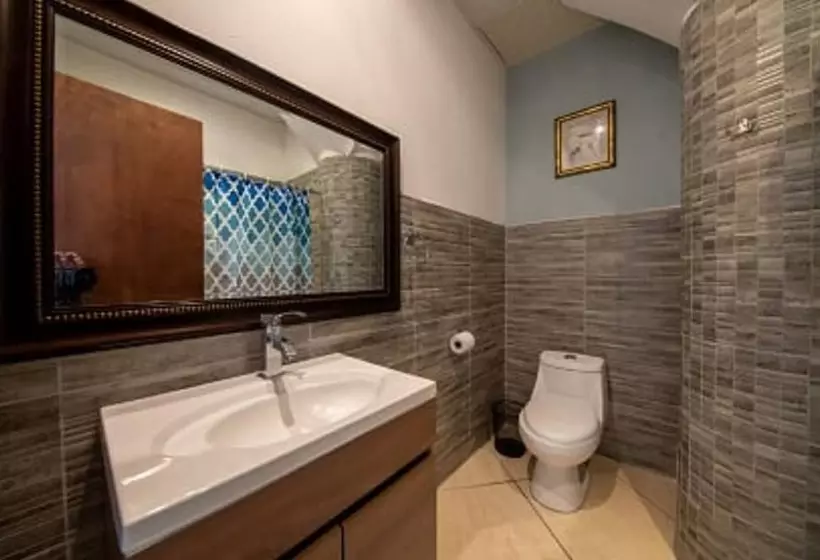 هتل Rancho Grande