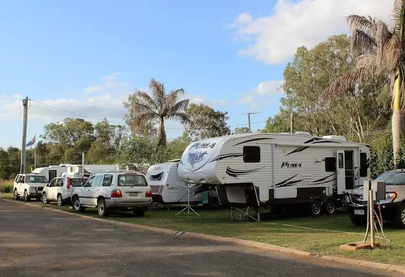 Hotelli Silver Wattle Caravan Park
