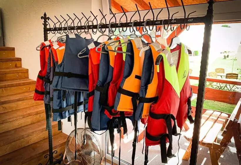 Hotelli & Spa Antyczny Dwór