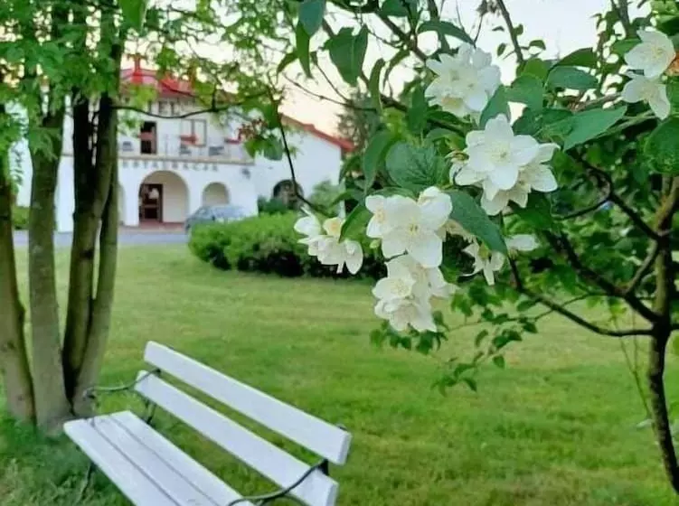 Hotelli Zajazd Marta