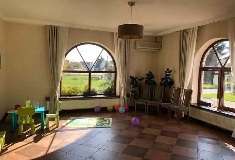 Hotelli Zajazd Marta