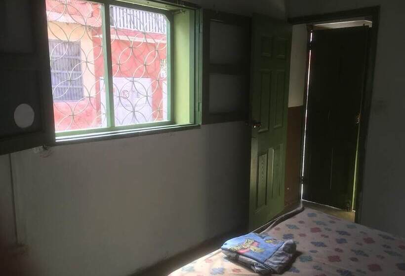 Maya Pan Hostal Hostel