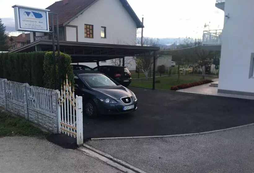 پانسیون Apartmani Denis