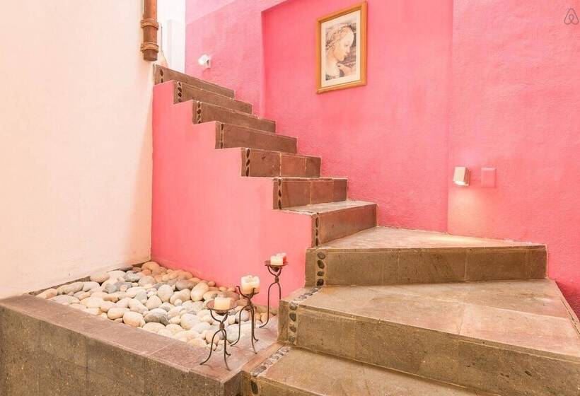 بنسيون Casa La Columna