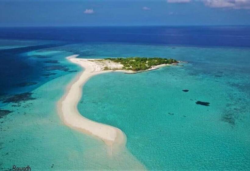 پانسیون Explore Island Inn