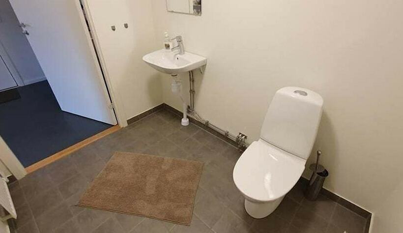 بنسيون Södersens Golf Lodge