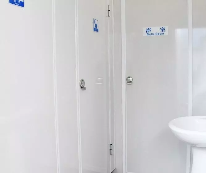 پانسیون Tumbler Travel