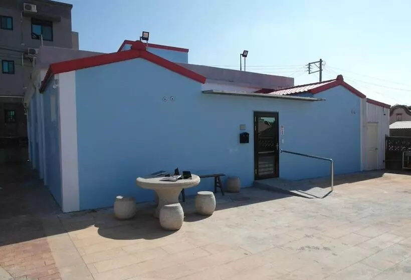 پانسیون Tumbler Travel