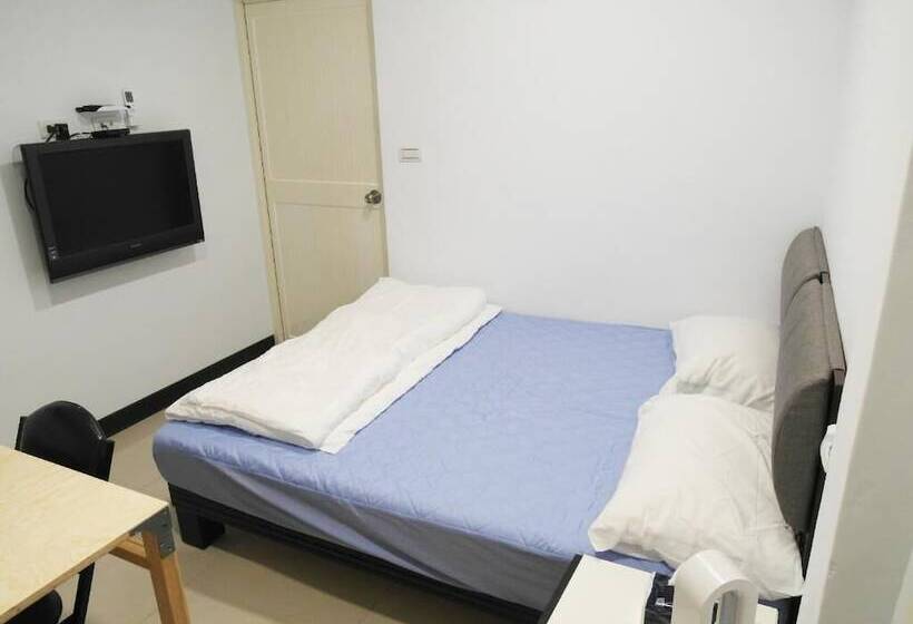 پانسیون Tumbler Travel