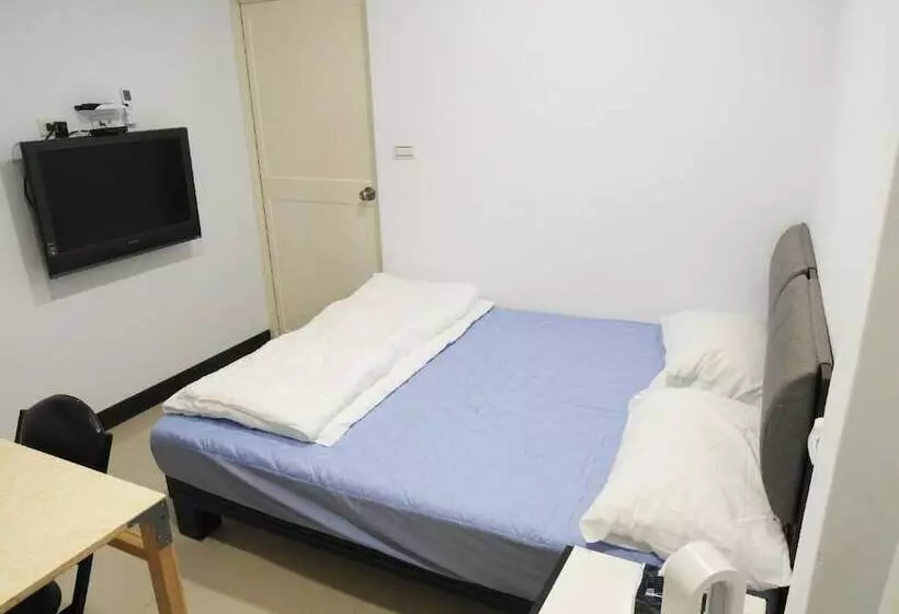 پانسیون Tumbler Travel