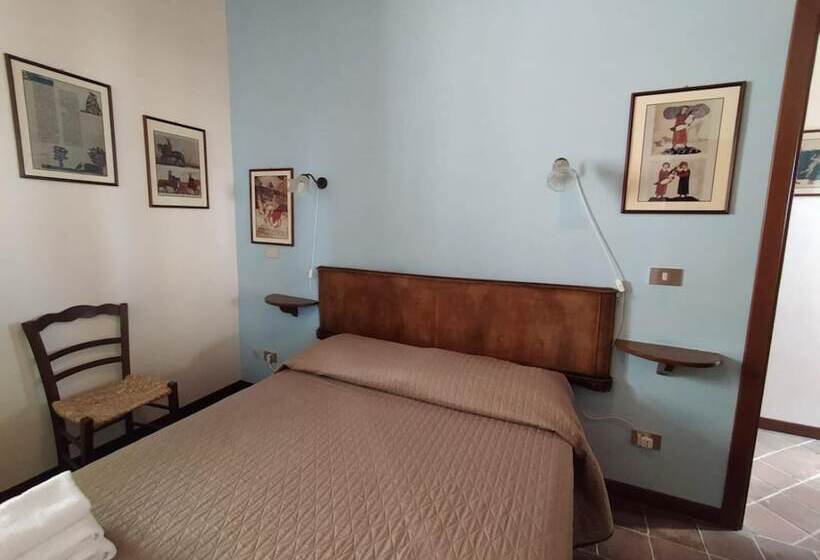 مبيت وإفطار Locanda Il Falco Nero