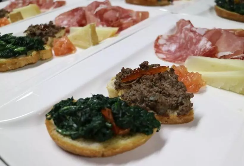 酒店 Agriturismo La Sovana