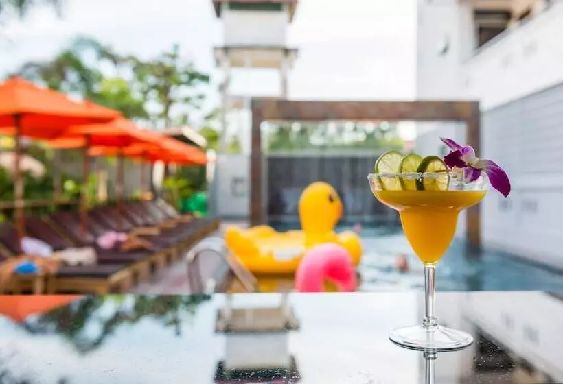 Hotel Baan Kata Maytha