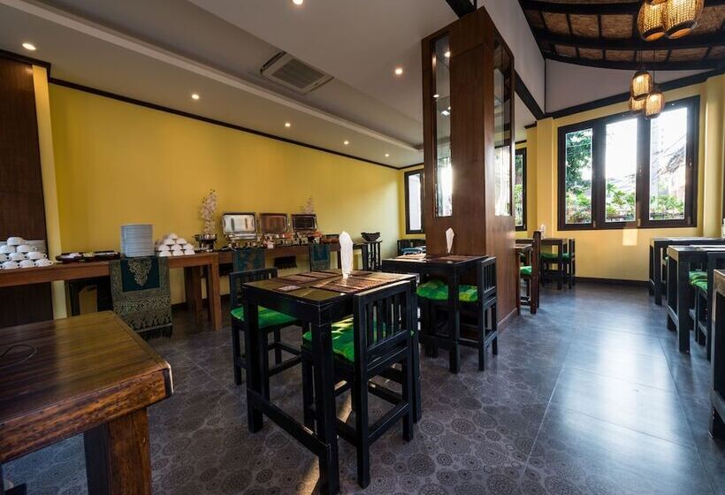 Hotel Baan Kata Maytha