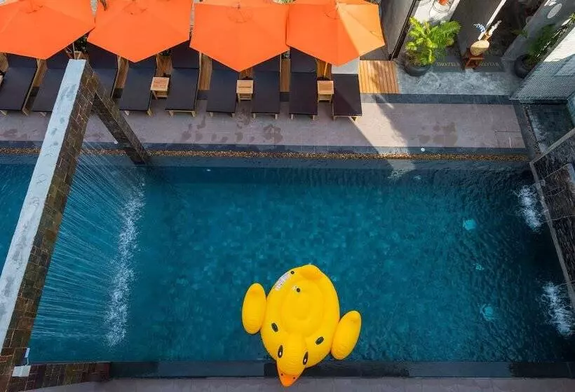 Hotel Baan Kata Maytha