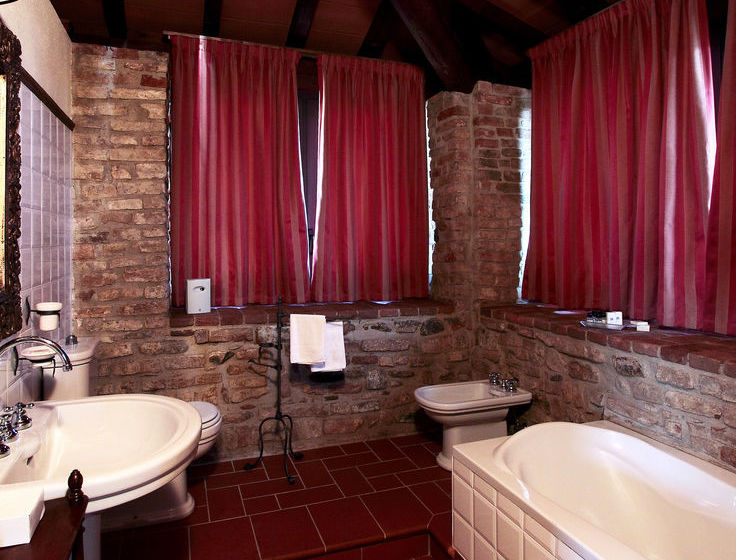 호텔 Castello Di Felino