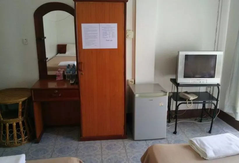 هتل Chanthasom Guest House