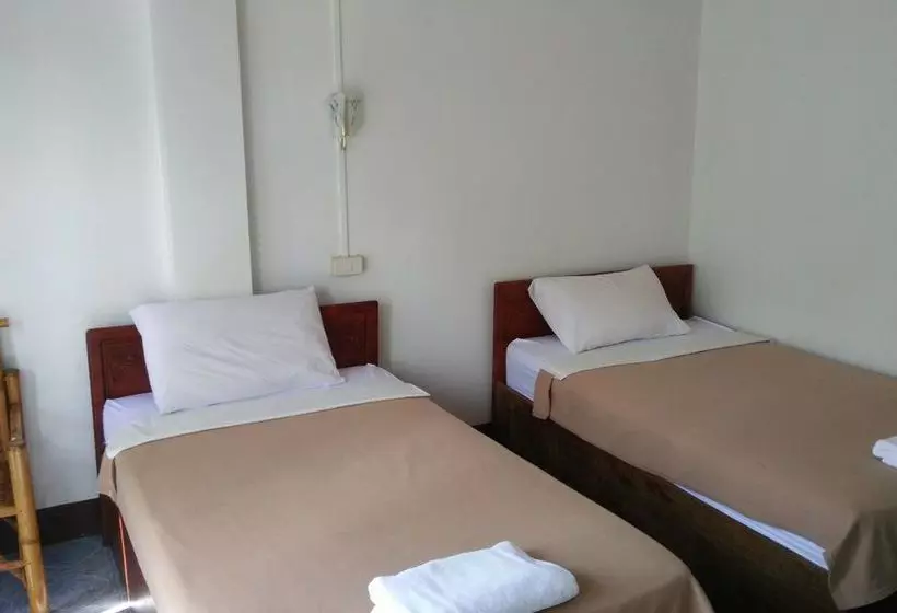 هتل Chanthasom Guest House