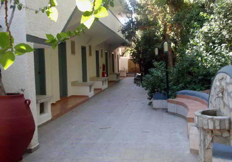 בית מלון כפרי Fevro