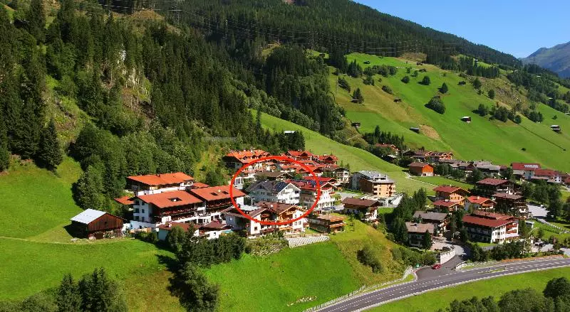 Отель Haus Kolmblick