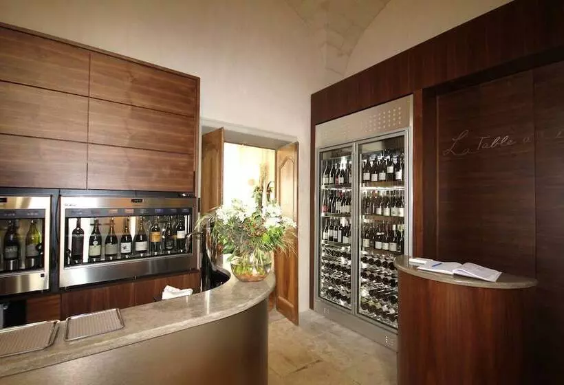 هتل La Maison D'uzès Relais & Châteaux