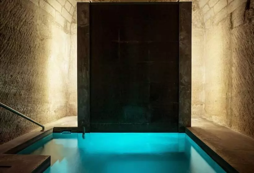 هتل La Maison D'uzès Relais & Châteaux