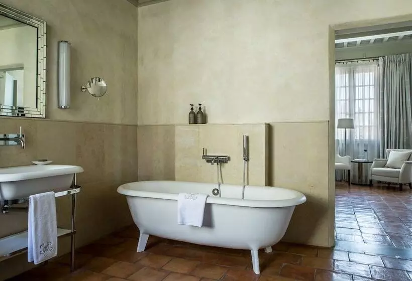 هتل La Maison D'uzès Relais & Châteaux