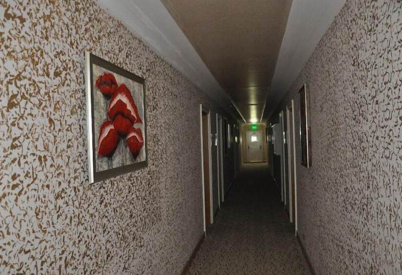 فندق Malahit Exclusive City