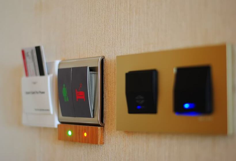 فندق Malahit Exclusive City