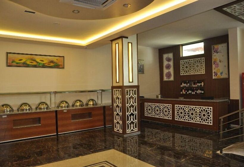 فندق Malahit Exclusive City