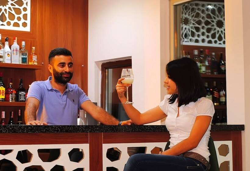 فندق Malahit Exclusive City