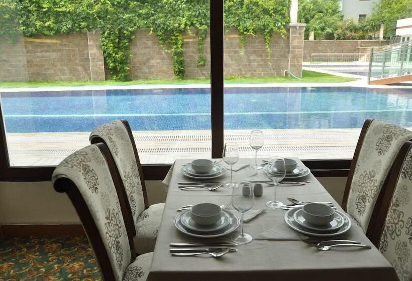 فندق Malahit Exclusive City